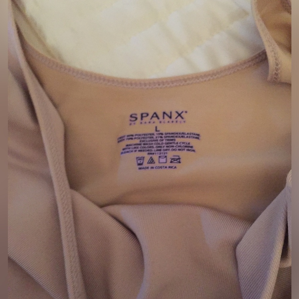 Spanx Large 12/14 shape wear bodysuit seamless sculpting undergarment beige - Picture 2 of 3